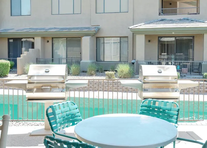 Gated Ocotillo Townhouse With Heated Pool, Spa, Bbq Holiday home *