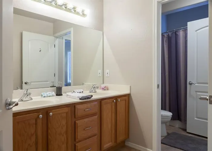Gated Ocotillo Townhouse With Heated Pool, Spa, Bbq Holiday home Chandler